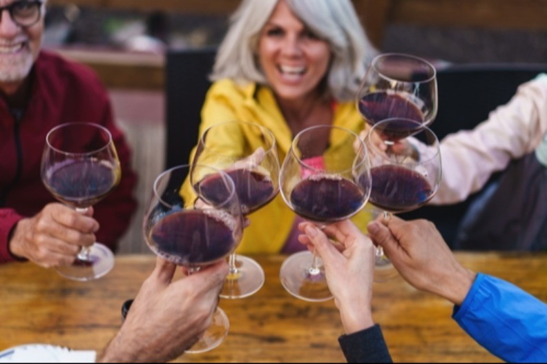 Godinama pijemo crno vino zbog zdravlja: Kardiohirurg sada bez dileme otkriva istinu