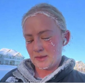 Evo šta vam se može desiti kada trčite na -22 °C! Devojka pokazala kako je nagrabusila