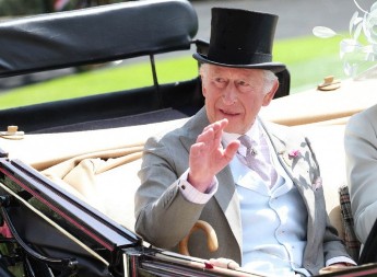 Moderan neki kralj: Evo šta je Čarls radio na Nedelji mode u Londonu, niko nije očekivao ovaj momenat