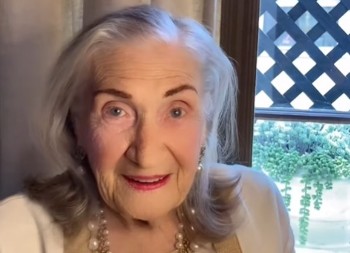 Baka Doris (94) uhvatila muža s ljubavnicom: Njena osveta je genijalna, žene su oduševljene!