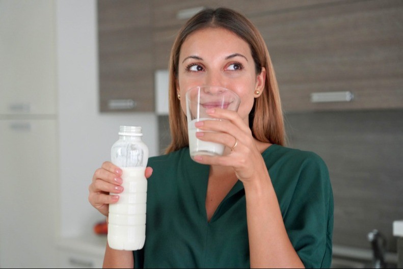 Ova vrsta mleka snižava holesterol: Dovoljno je popiti jednu čašu dnevno!