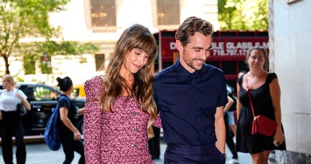 Uskoro jubilej: Glumac kojeg Srpkinje obožavaju otkrio kako je proslavio godišnjicu braka, žena mu je prava lepotica