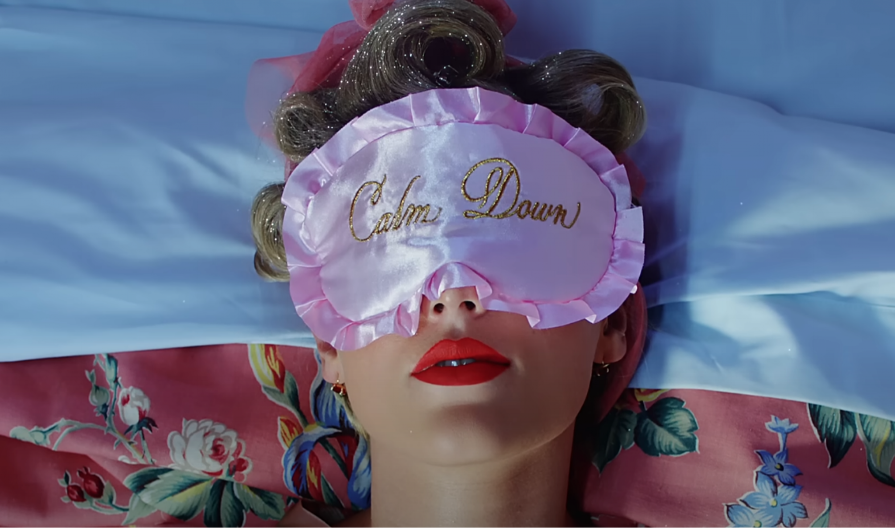 Zaboravite na mleko i čaj: Samo popijte čašu ovog napitka i spavaćete kao beba, nema više nesanice