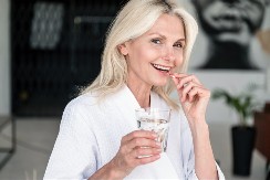 Srbi masovno prave ovu grešku sa vitaminima: Doktorka upozorava koji ne smeju da se piju zajedno