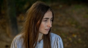 Kada je otvorila ćerkin ranac, Žaklina se raspala od plakanja: Evo šta joj maćeha pakuje svakog petka za užinu