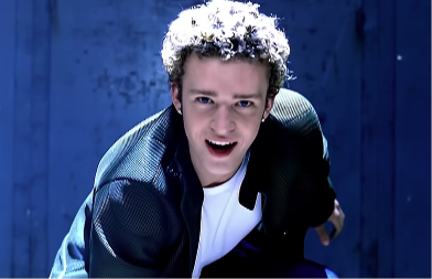 Napunio 45 godina: Pevač je nekada zavodio žene širom sveta, pa onda oženio prelepu glumicu