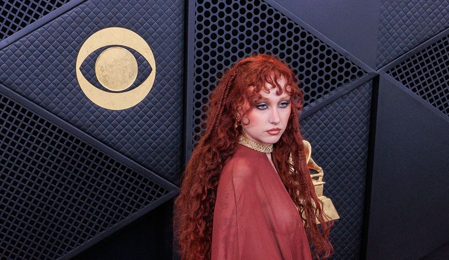 Skandal od haljine: Gornjeg dela skoro da nema, donji veš na izvolite, a detalj koji je razbesneo sve je napravljen ovako