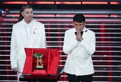 Ima 56 godina i oduvao je sve: Ko je Sal da Vinči, novi pobednik Sanrema?