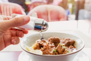 Šokantno otkriće lekara: So može izazvati ovu ozbiljnu bolest – i nije u pitanju krvni pritisak!