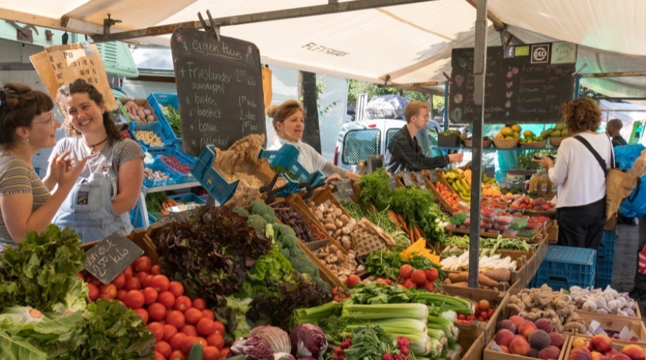 Na pijacama po Srbiji svi kupuju i traže samo ovu biljku: Snižava i holesterol i pritisak, a travar Momčilo otkriva kako se pravilno koristi  