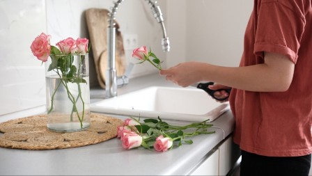 Nisu kao ostalo cveće, njima treba poseban tretman: Kako da ruže traju što duže u vazi, neće uvenuti odmah