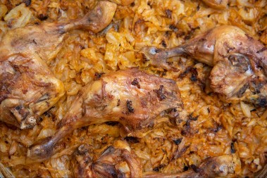 Samo prstohvat ovoga popravlja ukus skroz: Starinski trik za najsočniji podvarak, ne bude kiseo uopšte