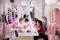 Voćna nijansa na noktima: Ovaj manikir je apsolutni hit prolećne sezone, prave se redovi u salonima