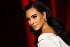 Mislili da će pobeći: Kim Kardašijan snimljena sa novim dragim ovde, sada nisu bili sami!