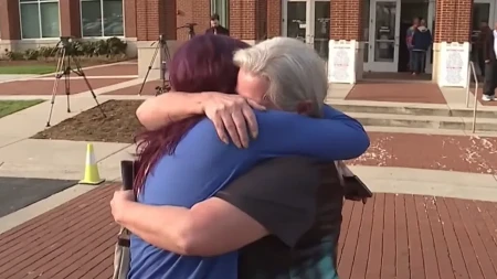 Ponovo zajedno nakon 24 godine: Decenijama tragala za majkom, slutila na najgore, a onda je sačekao šok