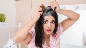 Kako da se farba bolje primi na sedu kosu: Frizerka otkriva tajnu koja rešava problem