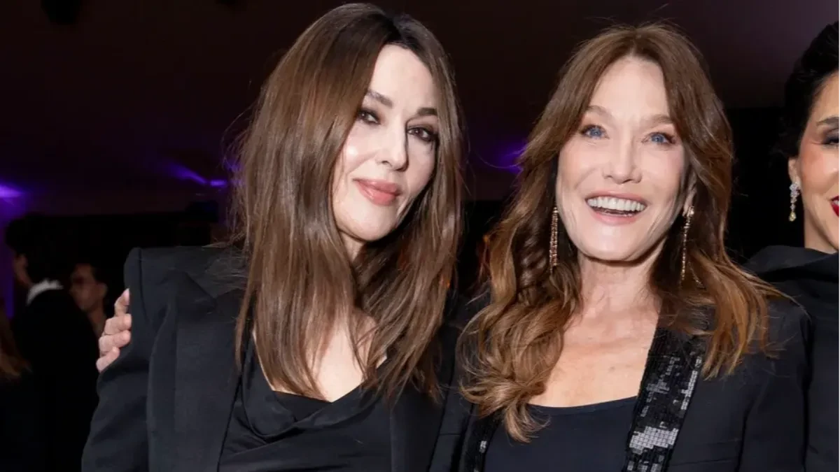 Monika Beluči (61) u opasnoj haljini koju ni duplo mlađe ne bi smele da obuku: Kroj bez milosti koji ništa ne pokriva, njoj stomačić ispao, a ona ne haje