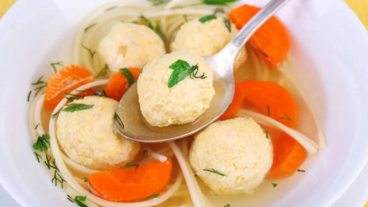 Ni tvrdne, ni žilave, nego mekane kao duša: Kako se prave domaće knedle, što ih više podgrevate, sve su lepše