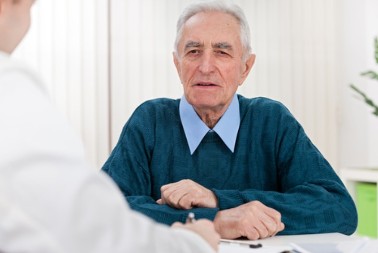 Savet imunologa koji je doživeo 108 godinu: Evo šta je njega držalo na nogama