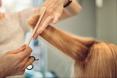 Srpkinje obožavaju ovaj stil: Izgledaju prelepo ovog proleća zahvaljujući kratkoj, a slatkoj frizuri