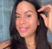 Trik da ti kosa izgleda čisto: Bez korišćenja suvog šampona, kao da si izašla iz salona