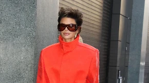 Zašto bi sama, kad može da plati: Nećete verovati na šta je rijaliti zvezda dala pare, mnogi se ovoga ne bi setili