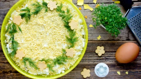 Svi zaborave rusku kad probaju ovu uskršnju salatu! Ne goji, a ukus je bogat