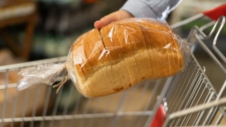 Nutricionisti odgovaraju: Evo šta se dešava kada svakog dana jedete beli hleb, nije sve onako kako izgleda