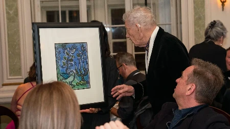 Glumac (86) povređen na sceni, ovo uopšte nije bilo naivno: ,,Mislio sam da zaista umirem"