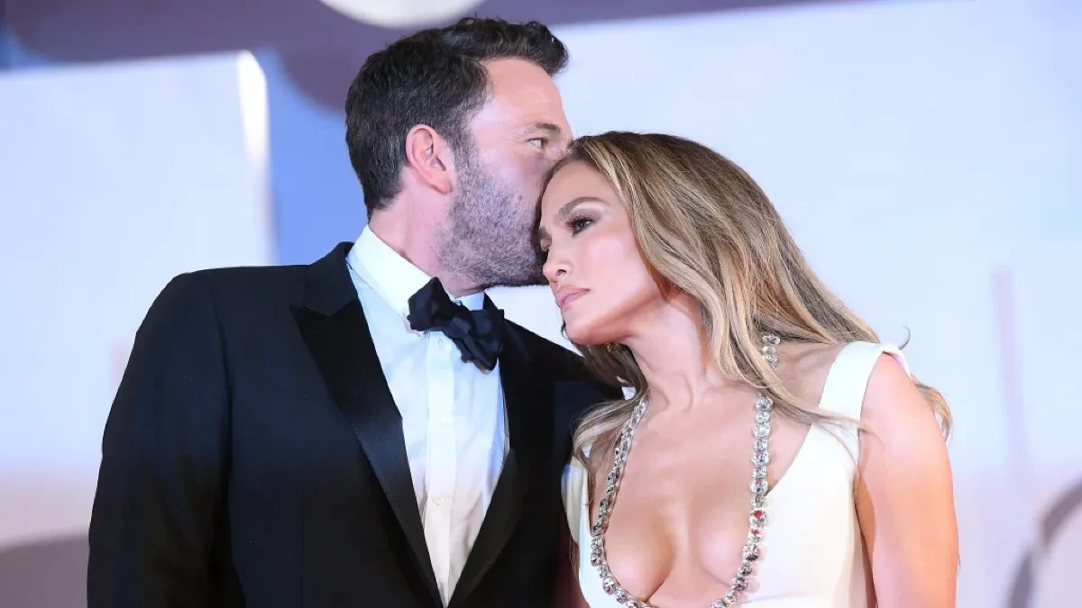 Bazeni, sportski tereni, garaže, sobe kupatila, kome je sve pripalo? U čije ruke su otišli ključevi kuće Dženifer Lopez i Bena Afleka?