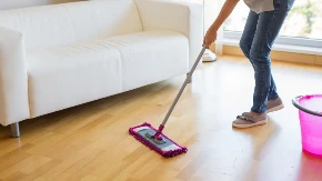 Ne bacajte pare na hoblovanje parketa: Sredite ga sami, uz 1 trik zasijaće kao nov!