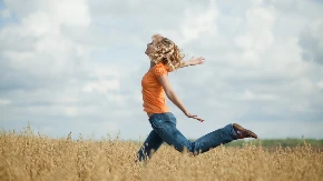 Dnevni horoskop za ponedeljak, 20. april: Lavovi, bićete presrećni, Device planiraju putovanje