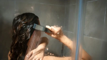 Viktorija je primetila nešto pod tušem: Posle toga, lekari su joj rekli da je dijagnoza jako loša