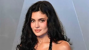 Plakala je kao kiša, ćerki je pričala o svom životu: Kajli Džener se slomila ispred Stormi, evo šta ju je najviše pogodilo