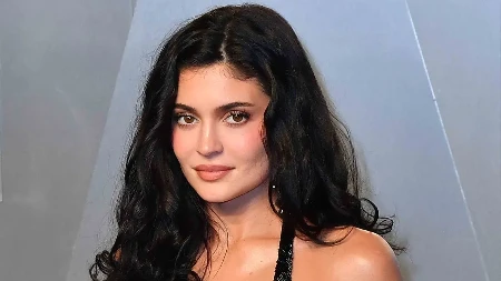 Plakala je kao kiša, ćerki je pričala o svom životu: Kajli Džener se slomila ispred Stormi, evo šta ju je najviše pogodilo