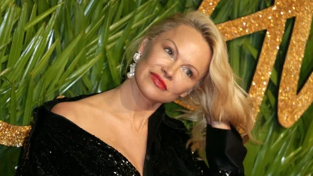 Udavala se i razvodila 6 puta! Sad je u vezi s glumcem koji je isključio ženu s aparata