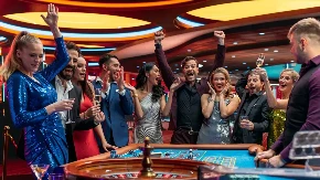 Dnevni horoskop za utorak, 21. april: Bikovi će se opteretiti finansijama, Lavovi će zablistati