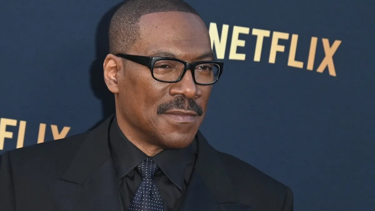 Edi Marfi postao deka! Čuveni glumac dočekao prvog unuka, od 10. dece obradovala ga baš ona