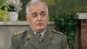 "Zbog ovoga pacijenti završavaju na operaciji", dr Doder upozorava: "Ovu hranu nikako ne spremajte na masti"