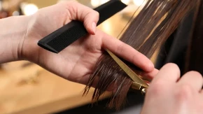 Kosa "vrišti" za frizerom? Jasni znaci da je vreme za šišanje!