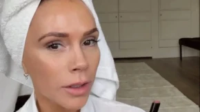 Stižu svadbe, a ovaj stajling je 1/1 za takvu priliku: Viktorija Bekam održala modnu lekciju iz oblasti — sofisticirano i trendi