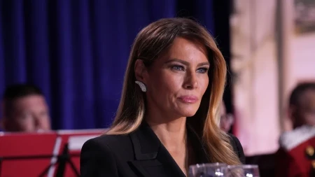 Znala je da će se haos desiti? Izraz lica Melanije Tramp se širi mrežama, evo šta se desilo