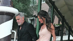 Svi su gledali u njih: Džordž Kluni elegantan kao i uvek, a njegova Amal dama bez mane