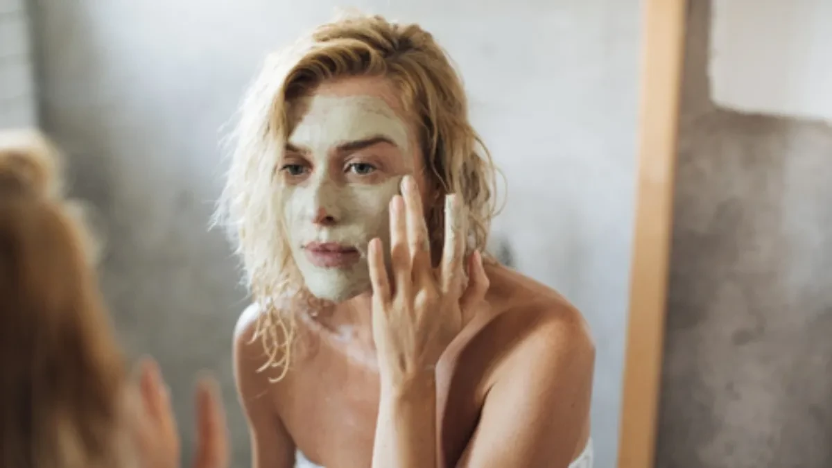 Prirodna maska vredi kao 10 skupih preparata: Briše sav umor sa lica - zablistaćete za 15 min!