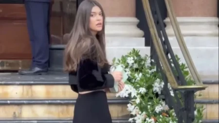 "Kad si bogat ne možeš biti star": Veza sa 48 godina razlike pokrenula raspravu; milioner (72) i manekenka (24) zajedno u Monaku