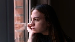 Majka izgubila bebu, pa dobila jeziv zahtev od prijateljice: "Vrati mi poklone"