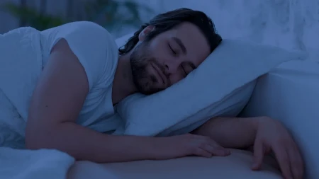 Da li spavate u položaju koji opterećuje srce? Kardiolog upozorava da diže pritisak!