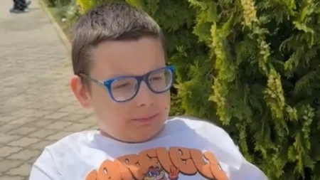 Matija (SMA): Volim Boga, moja snaga su mama, tata i sestra (VIDEO)
