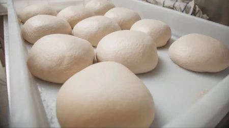 Trik dobar za pravljenje kiflica, hleba, pogače, krofni, pica: Kako da znate da li vam je testo dovoljno naraslo?