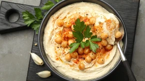 Humus u zamrzivač? Slobodno ga stavite, samo uradite ovo i biće kao svež